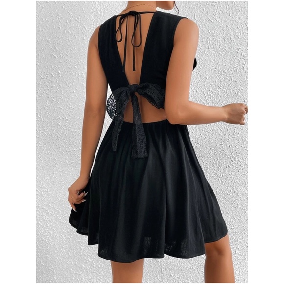 Plunging Neck Lace Evening Party Dress - Picture 6 of 9